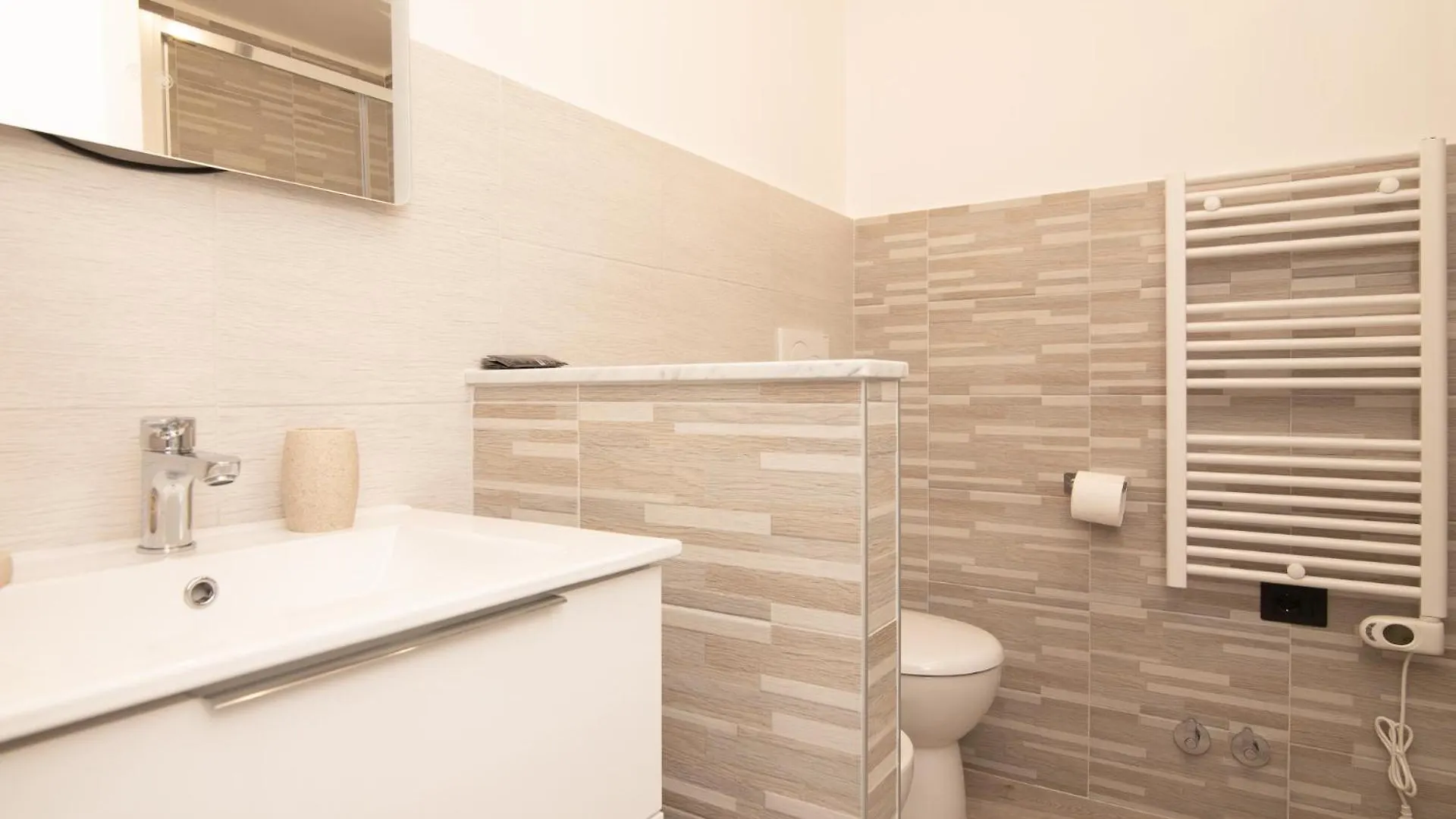 Guest house Gabry Acquarium Rooms Genoa